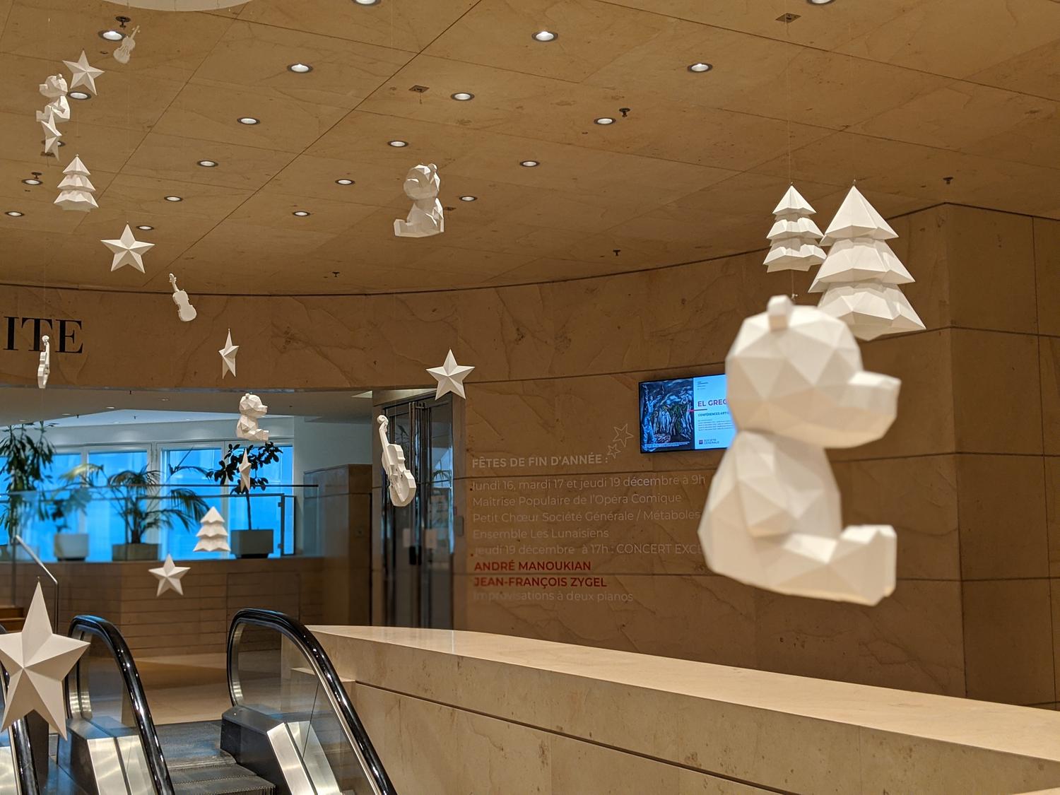 00100lrportrait 00100 Burst20191211145006322 Cover